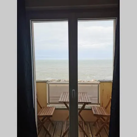 De La Digue Apartment